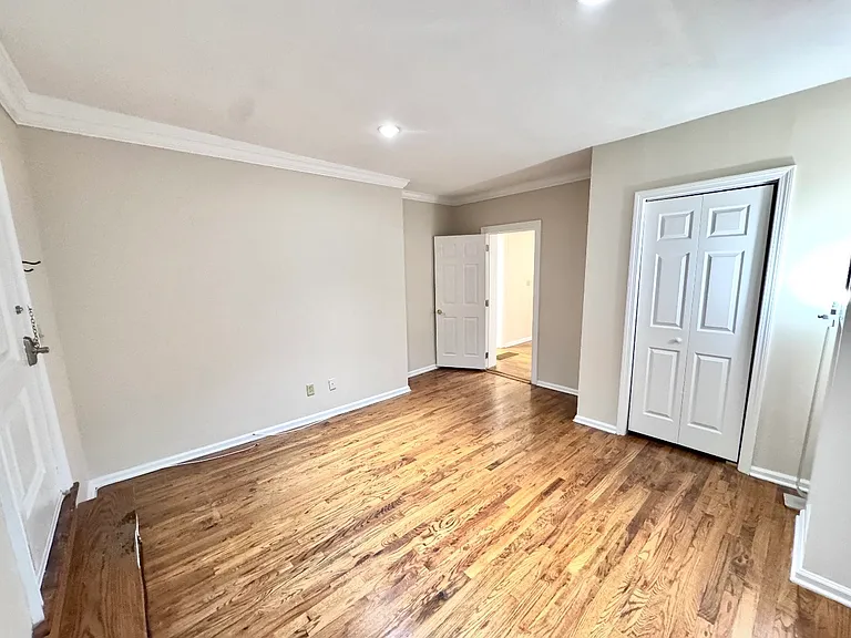 585 Chapel St #1 — Photo 8