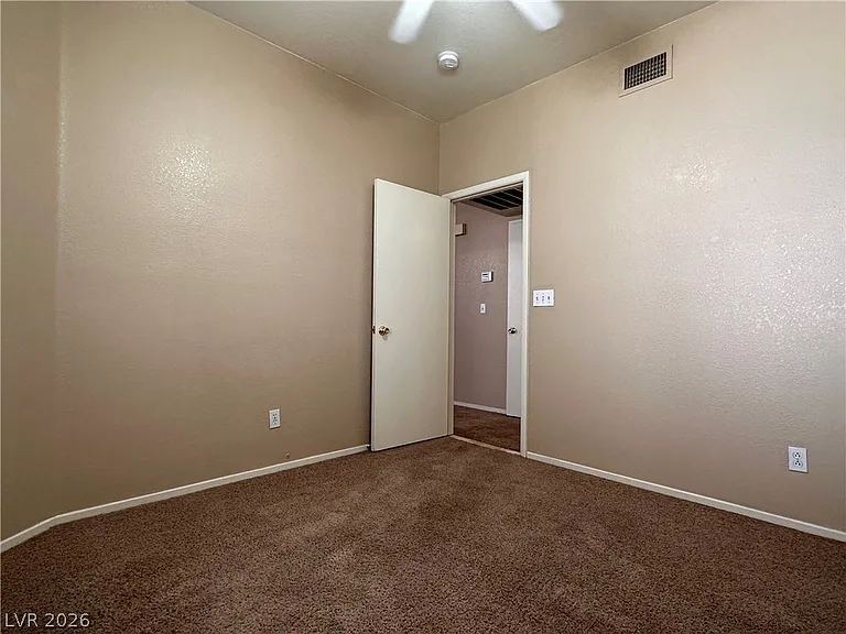 5323 Heatherbrook Cir — Photo 19