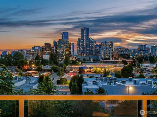 701 122nd Avenue NE #207, Bellevue, WA 98005