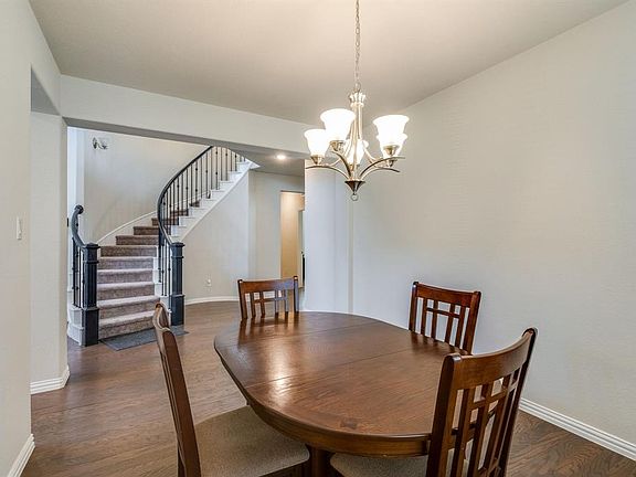 5th image of 13470 Hansel St