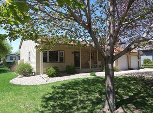 209 S Yellowstone Dr, Brandon, SD 57005