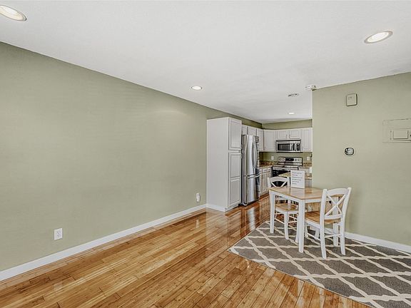 5th image of 2000 Lightsey Rd APT 3