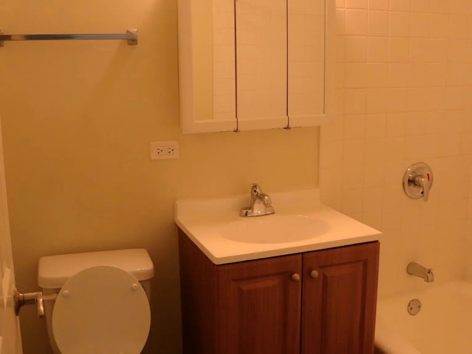 1 bed, 800 sqft, $1,400 — Photo 2