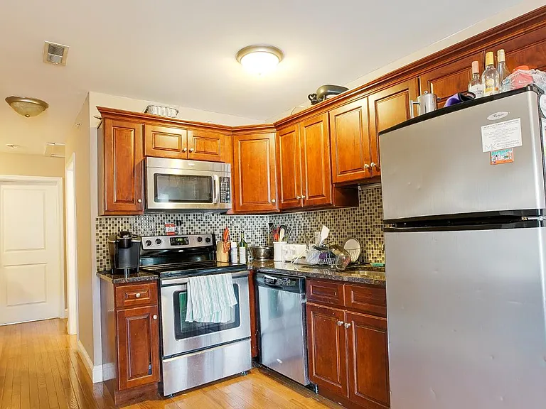 1837 N Willington St #B — Photo 6