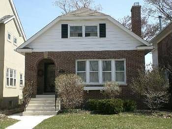 3rd image of 2617 Lincolnwood Dr