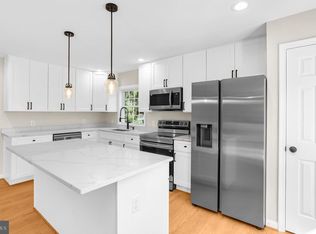 5485 Solomons Island Rd, Lothian, MD 20711