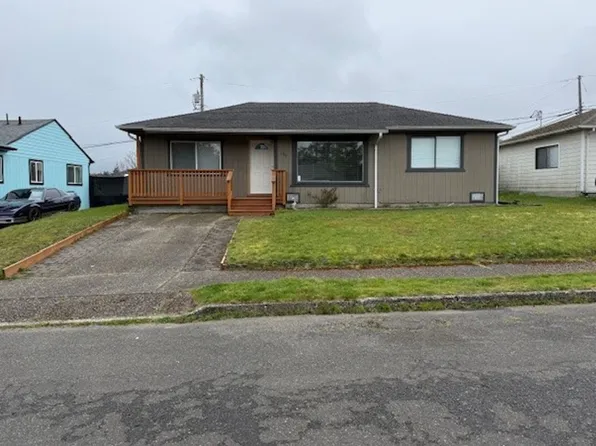 1777 Garfield St, North Bend, OR 97459