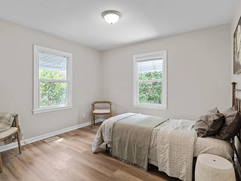 533 Basin St — Photo 10