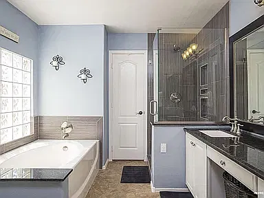 4 bed, 1942 sqft, $2,695 — Photo 4