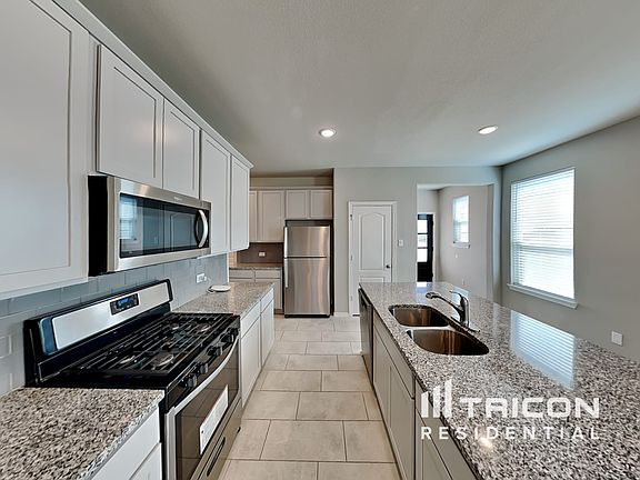 5th image of 17215 Amelia Pines Ct