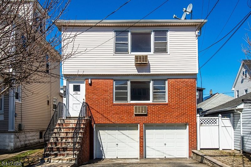 1st image of 729-PT731 Eaton St