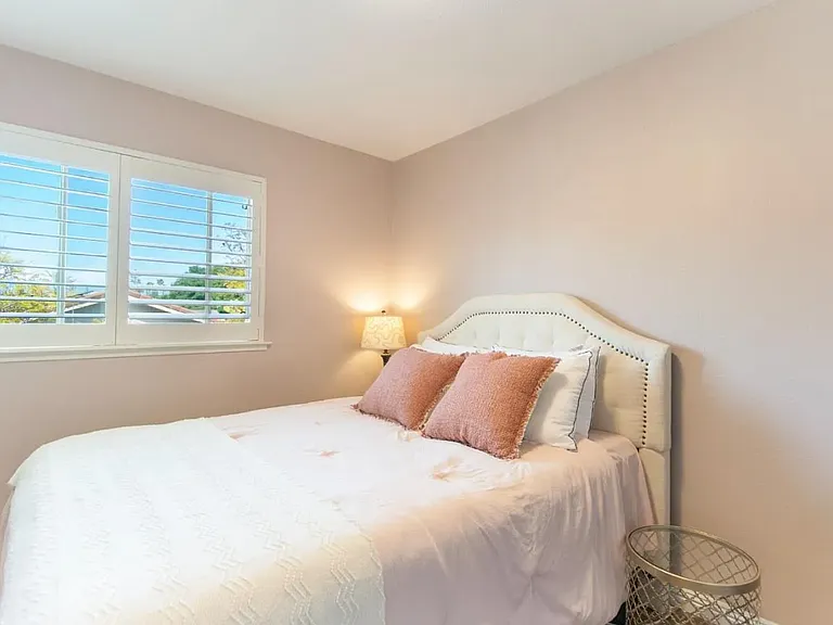 1173 Capri Dr — Photo 12