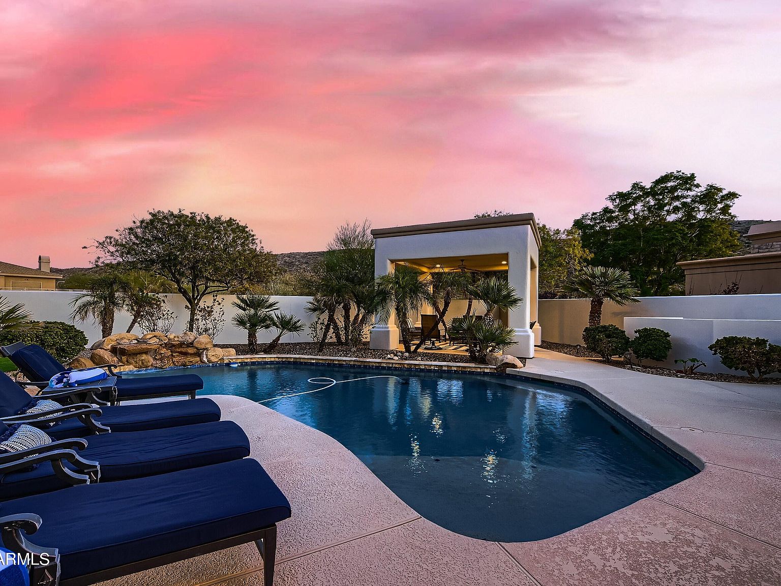 10632d7f3e58a4b6b2448b1de1d317