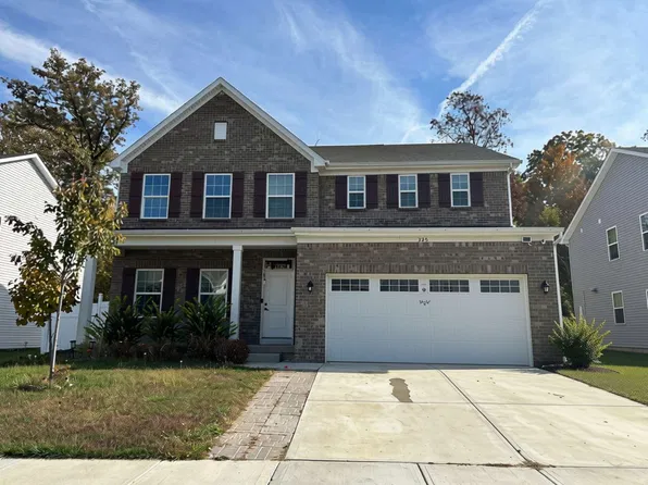325 Gathering Ln, Greenwood, IN 46143