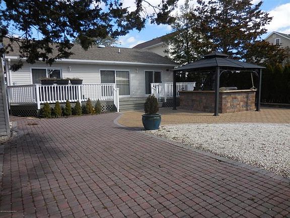 2nd image of 779 North Dr