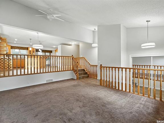 5th image of 139 Benesh Cres