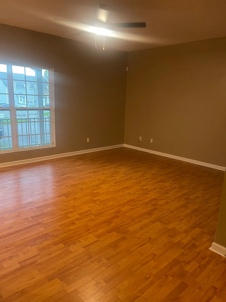 Building Photo - 363 Timber Ridge Dr