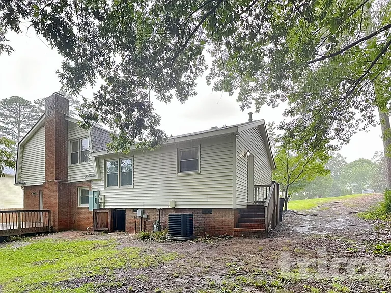 6010 Sullins Rd — Photo 15