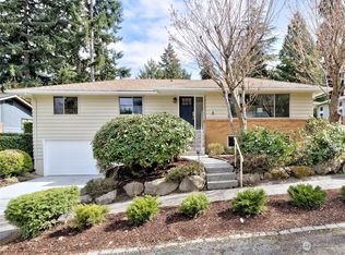 4244 89th Ave SE, Mercer Island, WA 98040