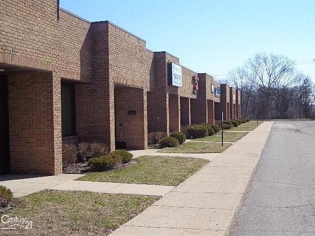 1st image of 38620 Michigan Ave