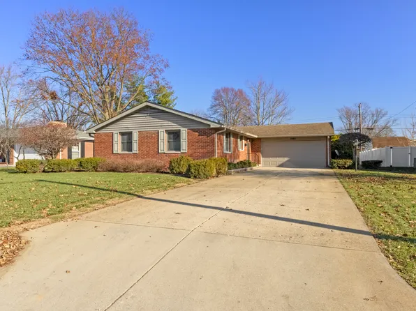 2565 Chestnut St, Columbus, IN 47201