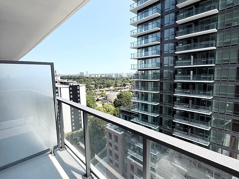4010 Eglinton Ave W #1307 — Photo 16