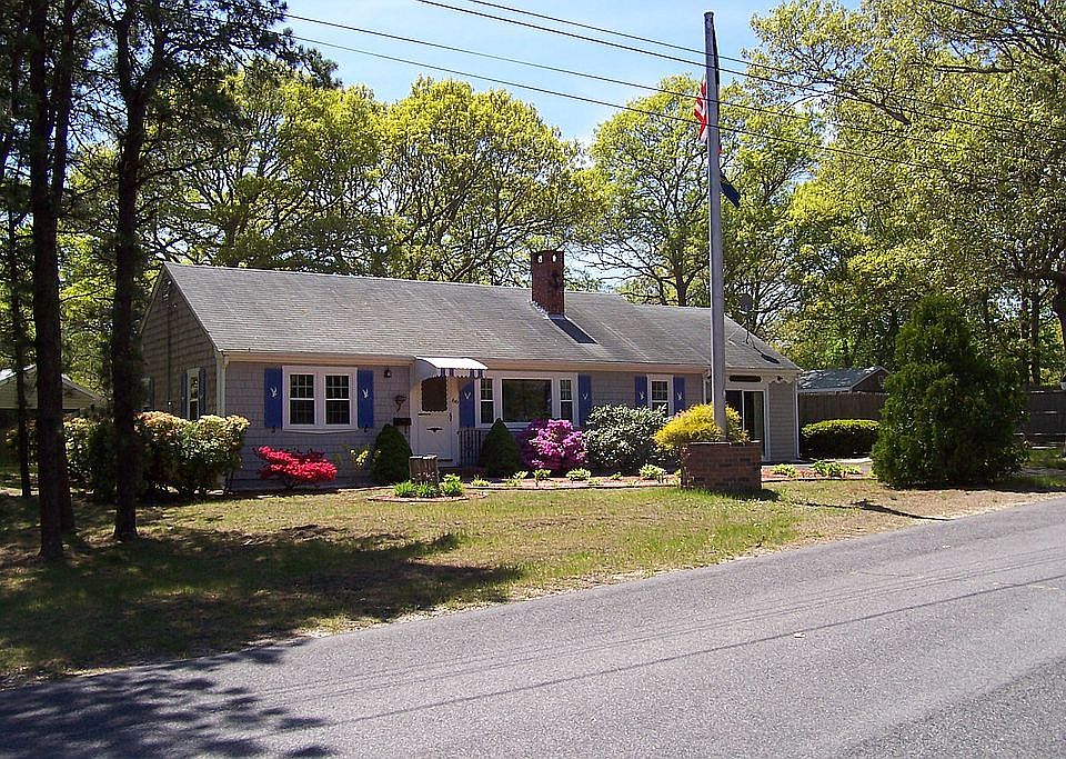 1st image of 66 Sibley Dr