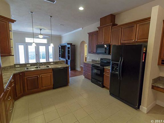 5th image of 11787 NW 61st Ter