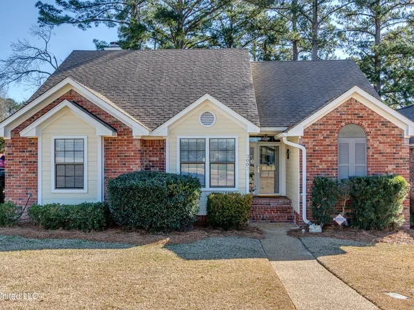 3003 E Fairway Dr, Brandon, MS 39047