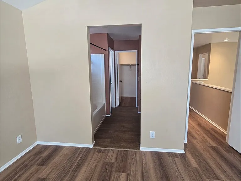 881 Bramble Ln — Photo 25