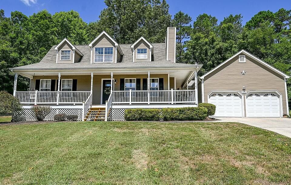 1st image of 212 Ashlin Woods Dr NE