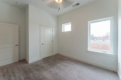 500 N 17th St #309 — Photo 3