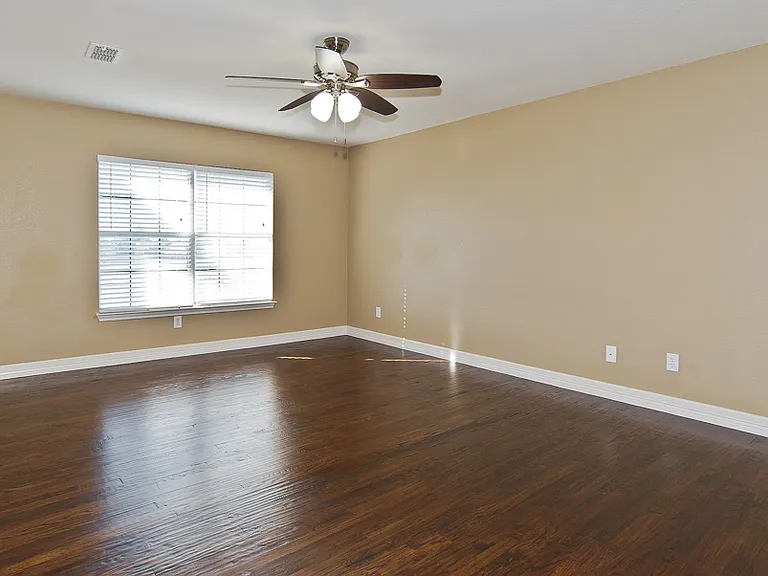 318 Kissimmee Dr — Photo 30