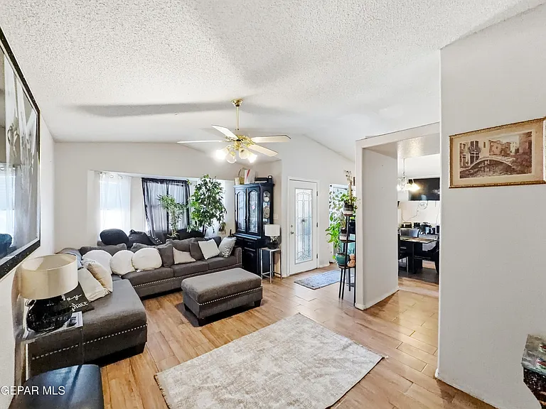 1476 Enrique Perez Cir — Photo 3