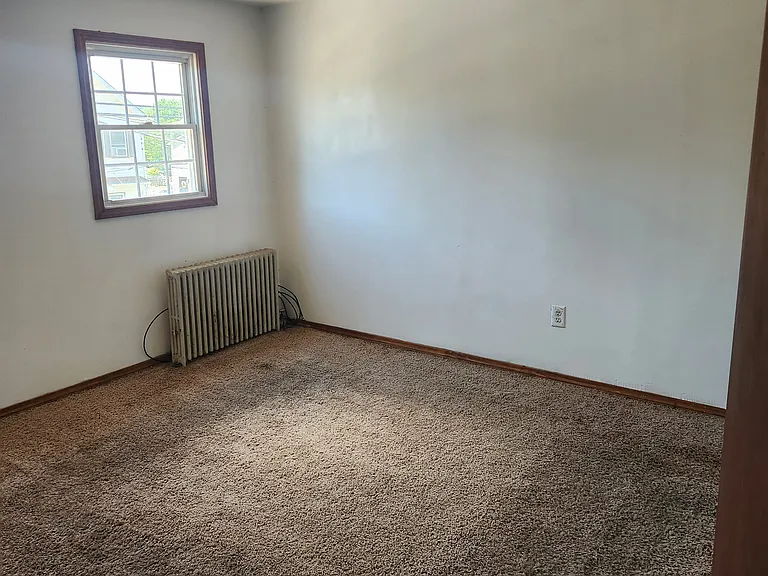 630 E Lackawanna Ave — Photo 7
