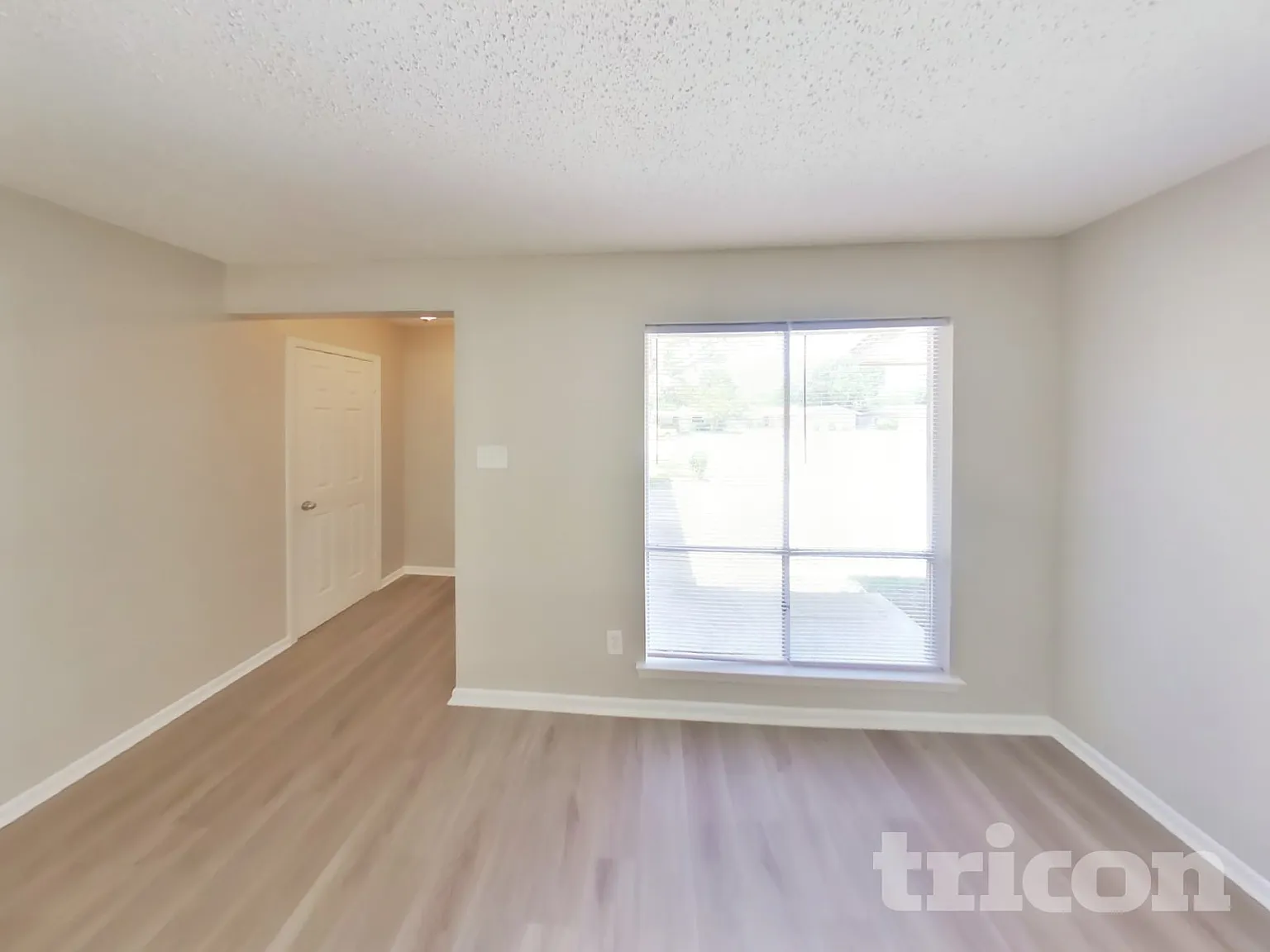 4725 South Drive West Fort Worth TX — Photo 2