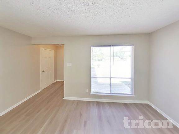 2nd image of 4725 S Dr W
