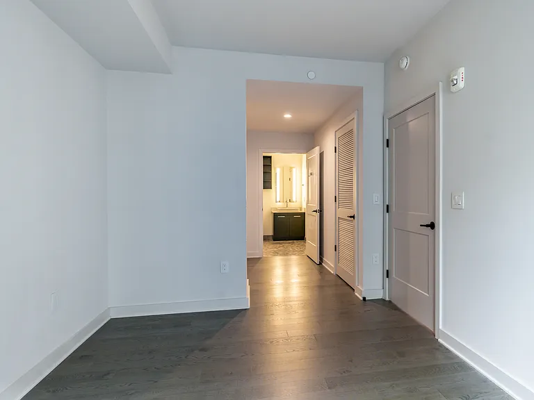 70 N St SE #606 — Photo 8