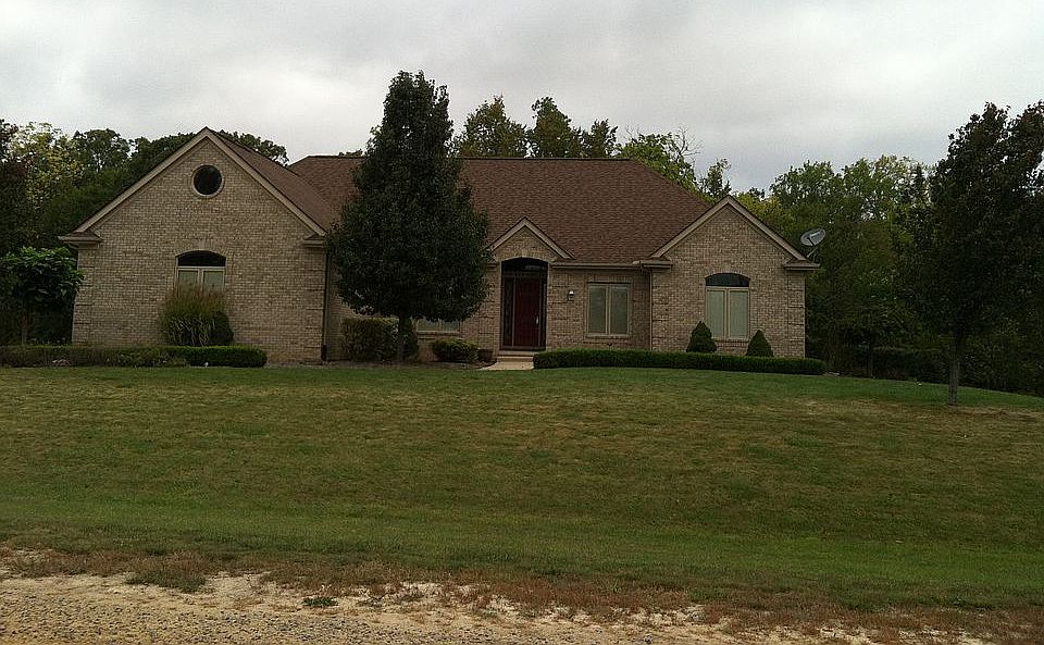 2nd image of 1376 Bur Oak Ln