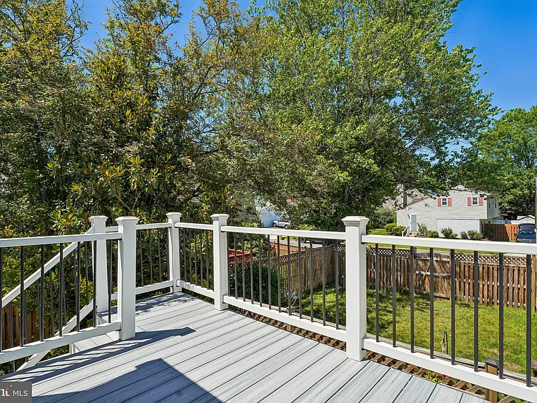 2313 Westport Ln — Photo 21