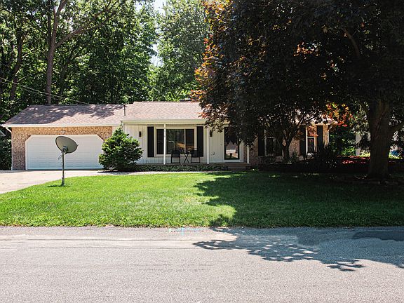 3rd image of 1170 Springwood Dr SE