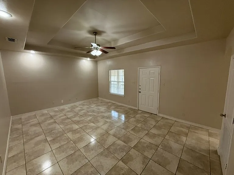 710 Alta Vista Dr — Photo 3