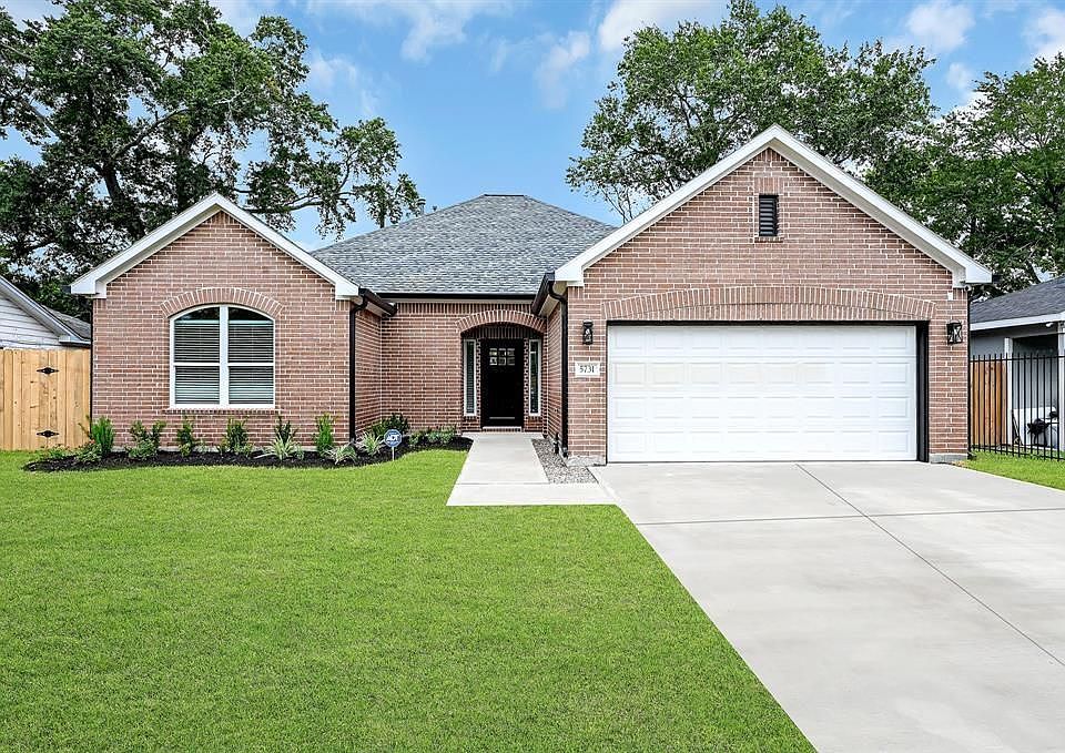 1st image of 5731 Doulton Dr