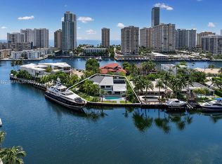 500 Palm Dr, Hallandale, FL 33009