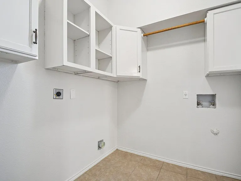 217 Killian Loop — Photo 30