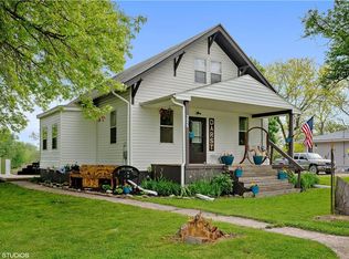 325 1st St, Truro, IA 50257