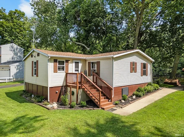 11707 W Tecumseh Bend Rd, Brookston, IN 47923