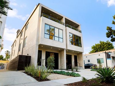 5123 Clinton St, Los Angeles, CA, 90004