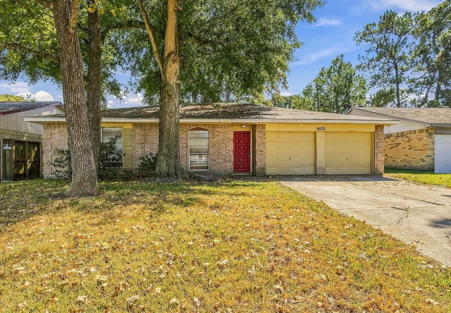 3 bed, 2.0 bath, 1410 sqft, $1,525 — Photo 1