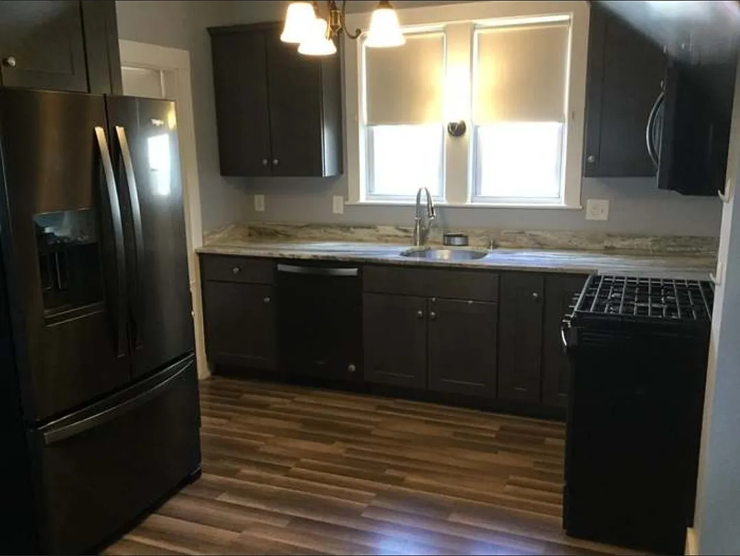 2 bed, 1000 sqft, $2,600 — Photo 3